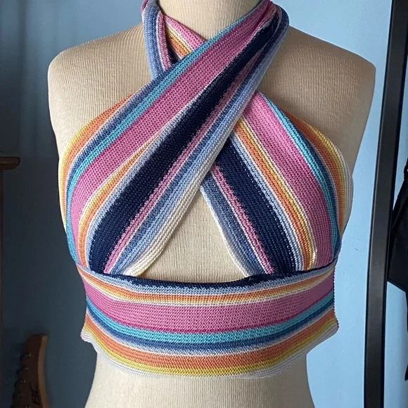 Crop Top - Picture 1 of 5